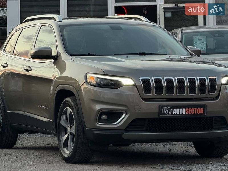 Внедорожник / Кроссовер Jeep Cherokee 2018 в Харькове