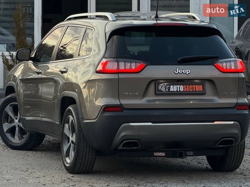 Внедорожник / Кроссовер Jeep Cherokee 2018 в Харькове