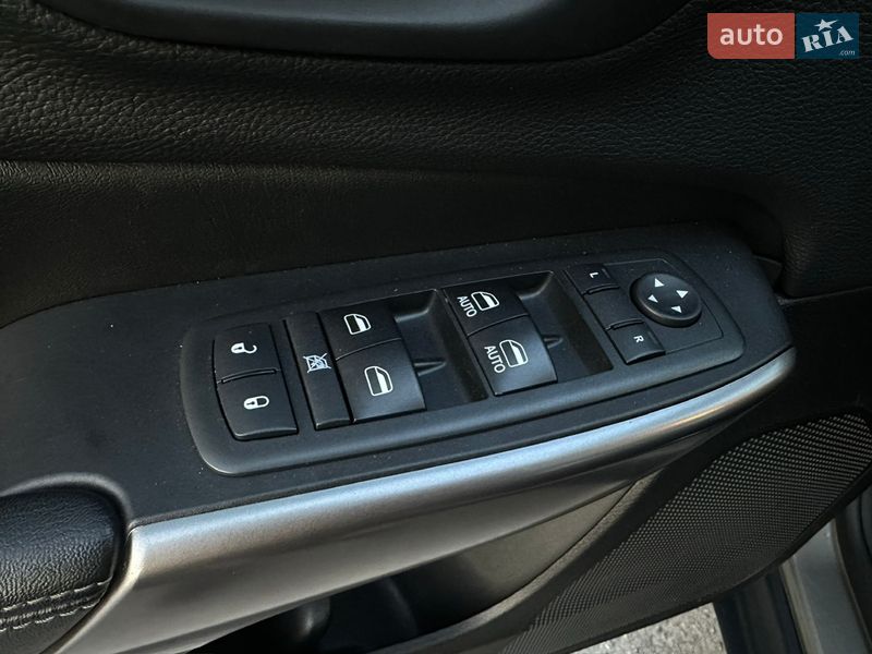 Внедорожник / Кроссовер Jeep Cherokee 2018 в Харькове