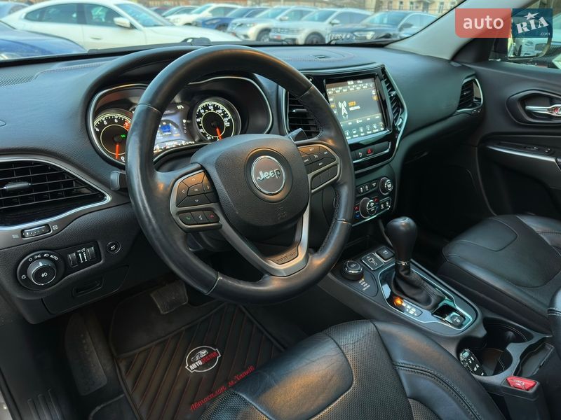 Внедорожник / Кроссовер Jeep Cherokee 2018 в Харькове