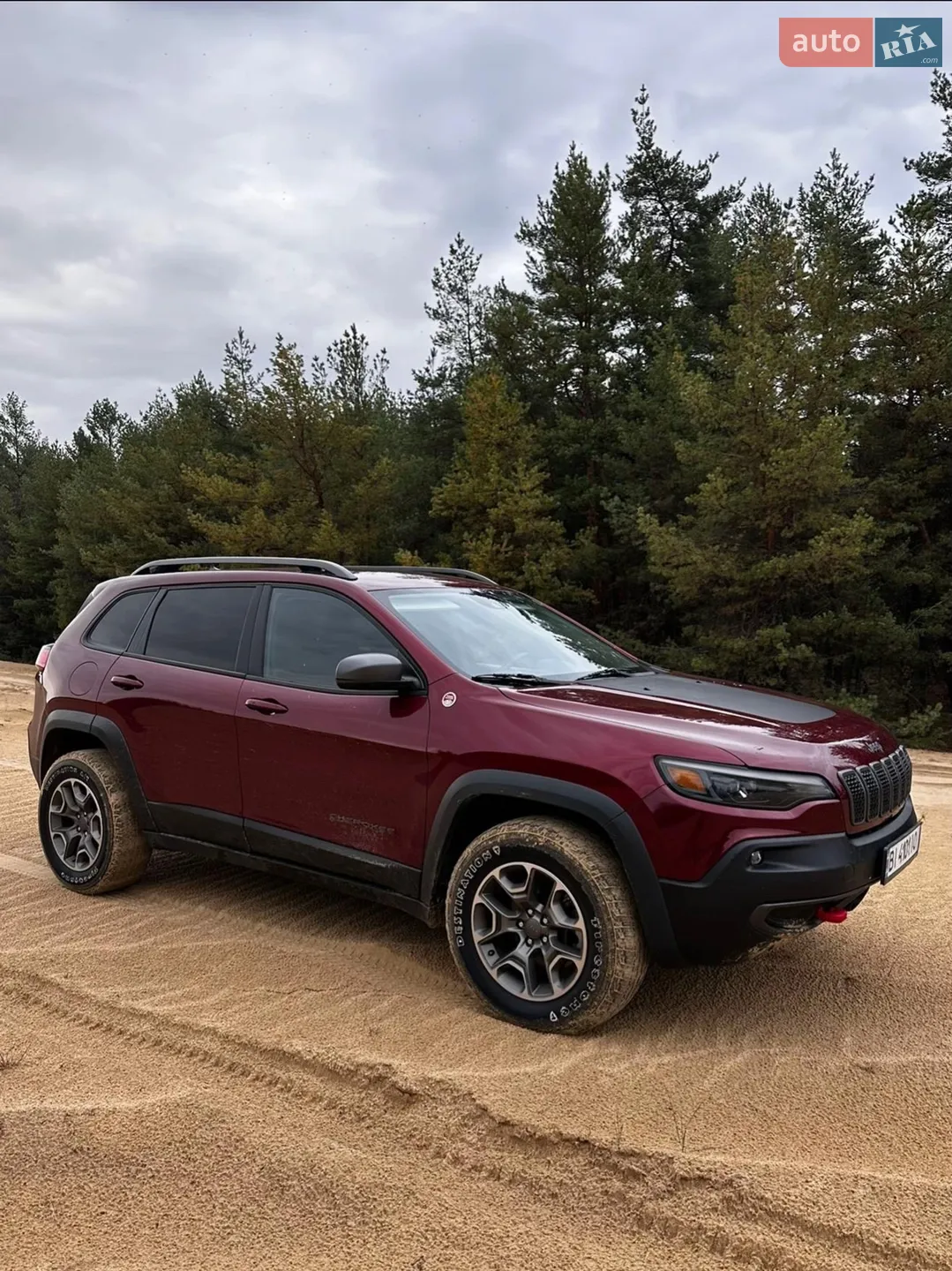 2020 Jeep Cherokee - фото 1