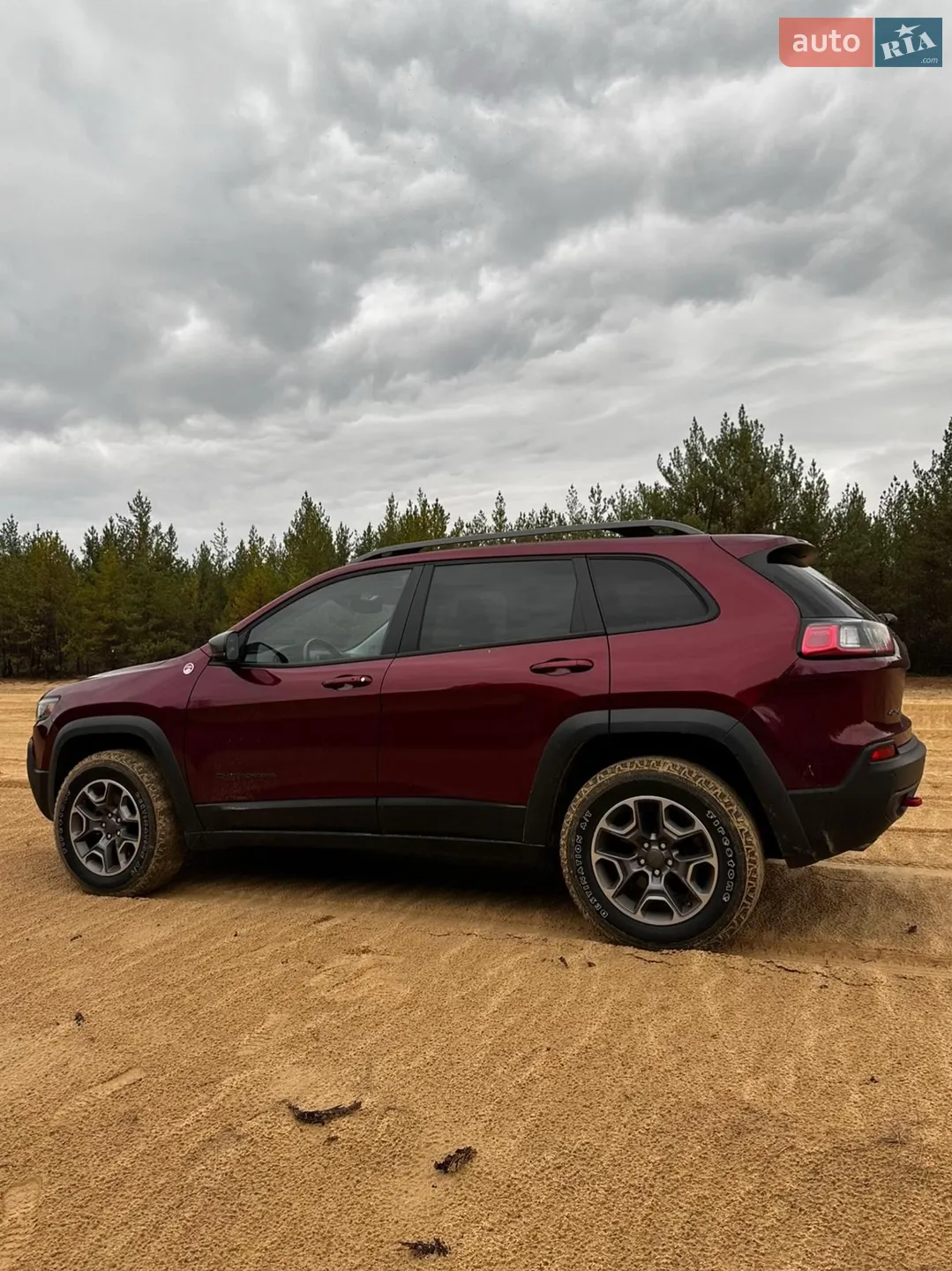 2020 Jeep Cherokee - мініатюра 12