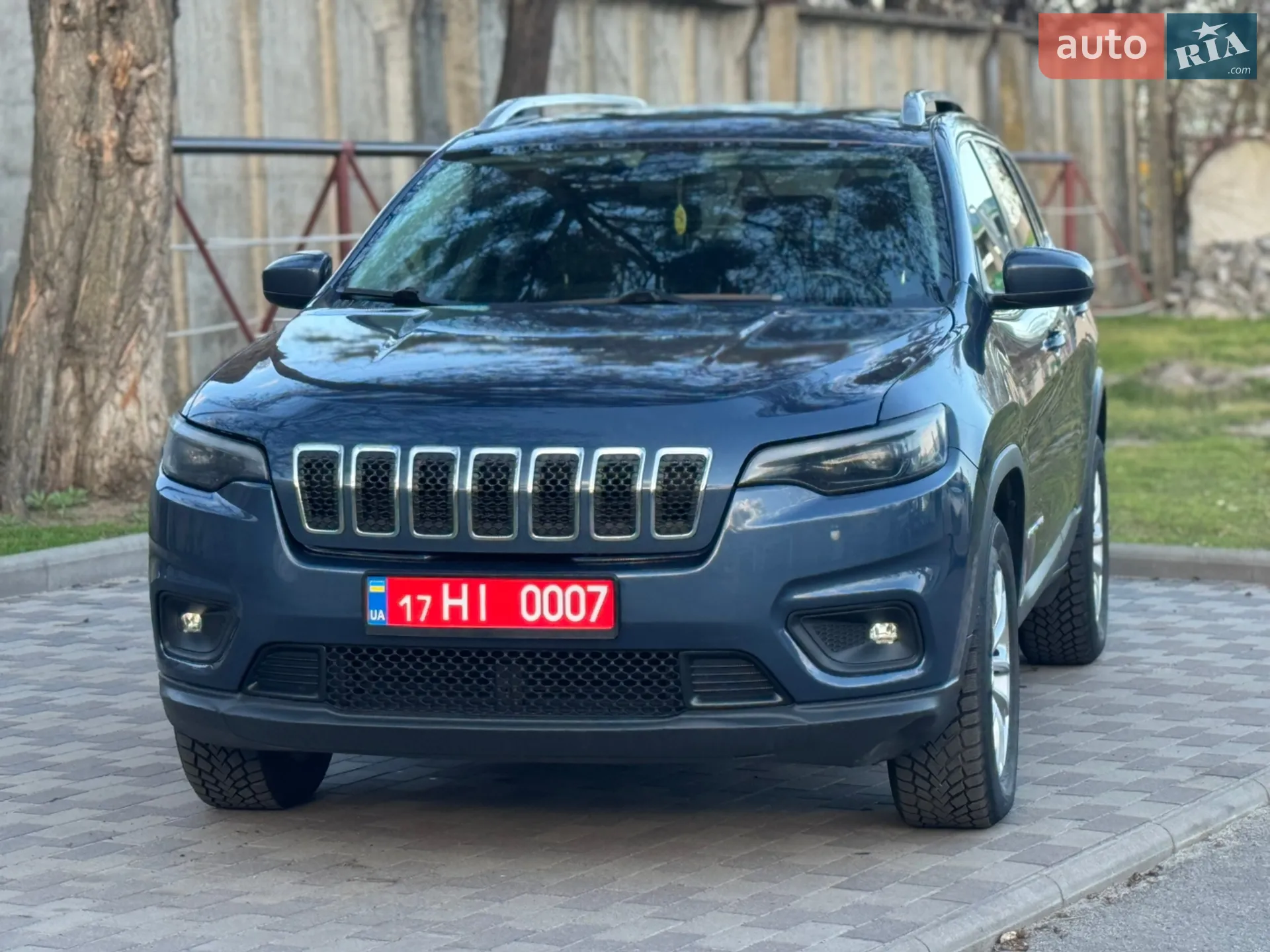 2019 Jeep Cherokee - мініатюра 3