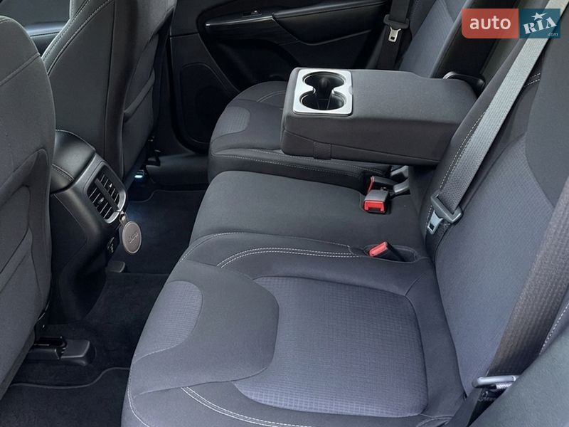 Позашляховик / Кросовер Jeep Cherokee 2016 в Полтаві