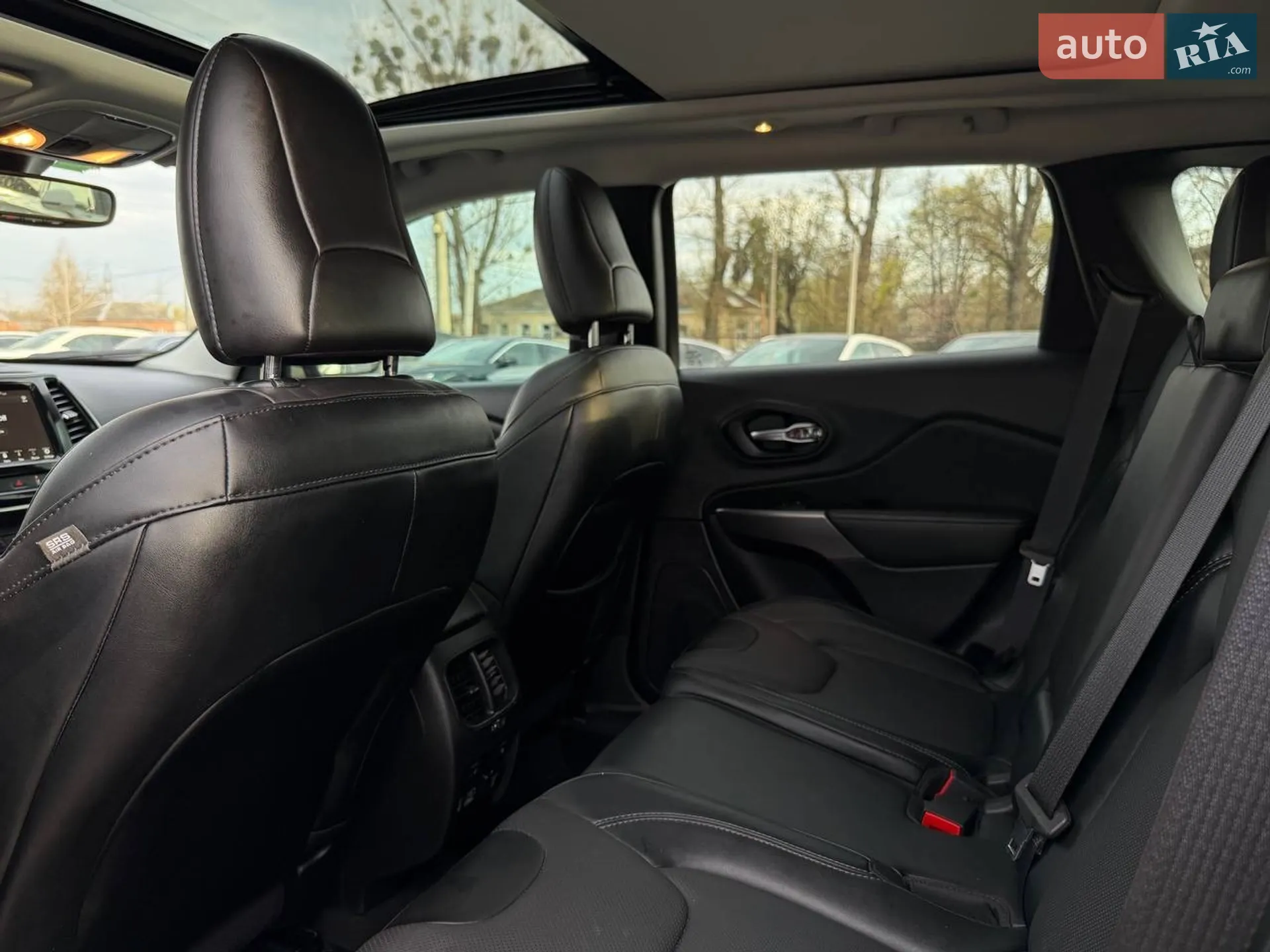 2022 Jeep Cherokee - мініатюра 29