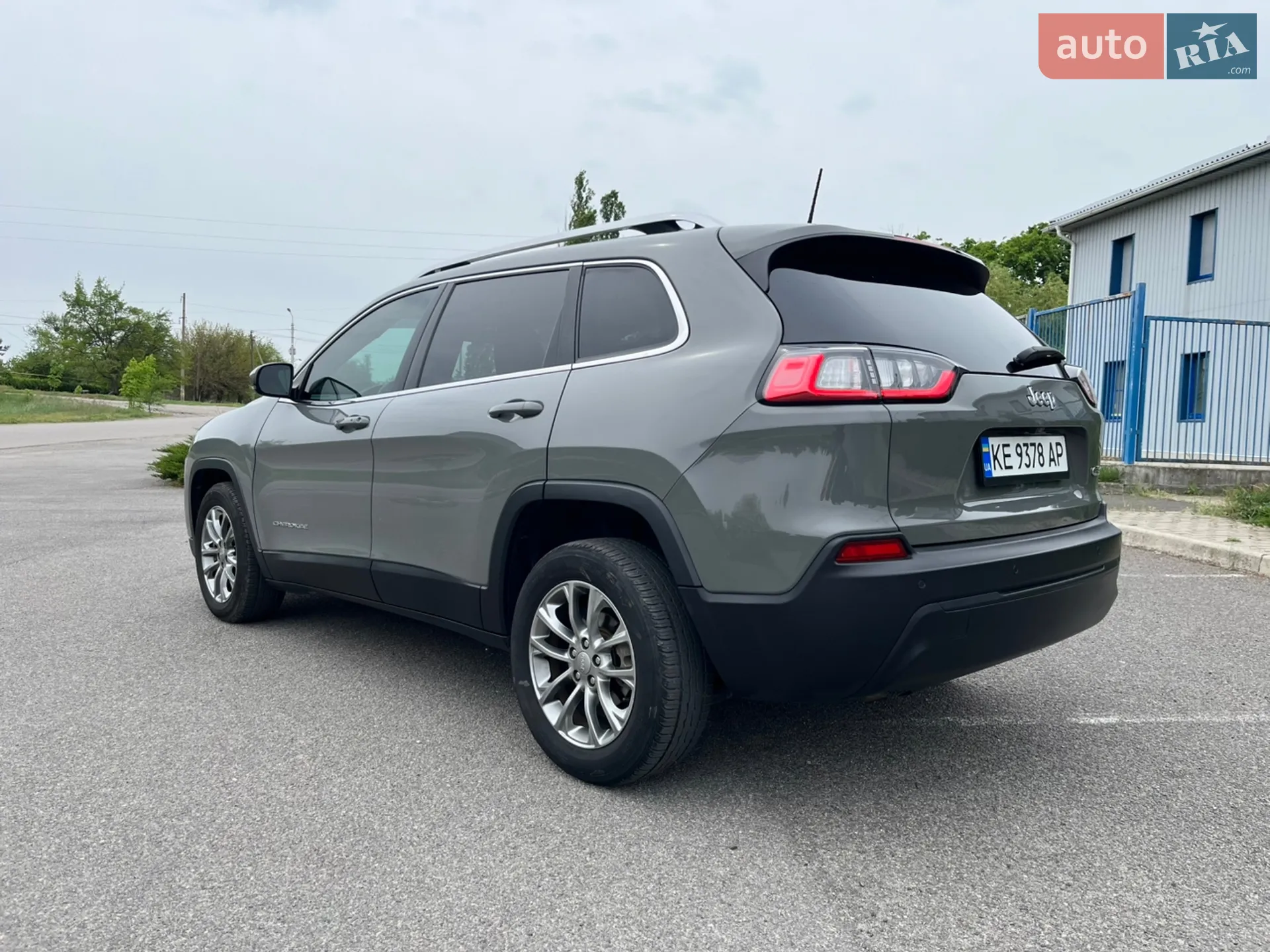2019 Jeep Cherokee - мініатюра 13