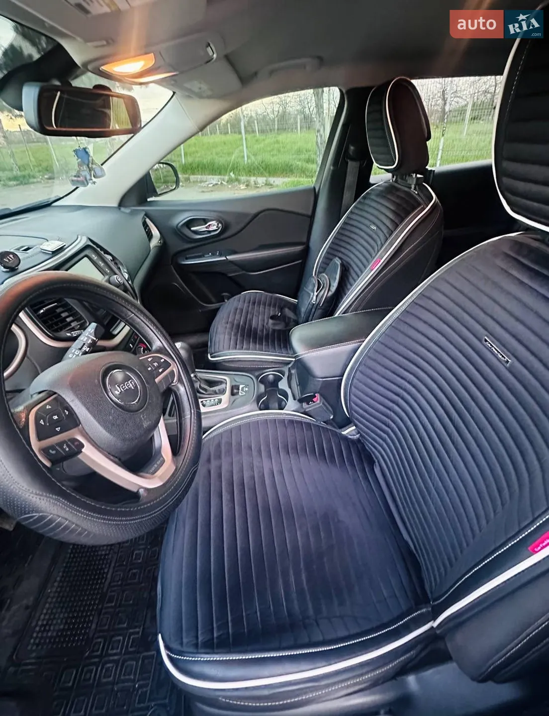 2016 Jeep Cherokee - мініатюра 11