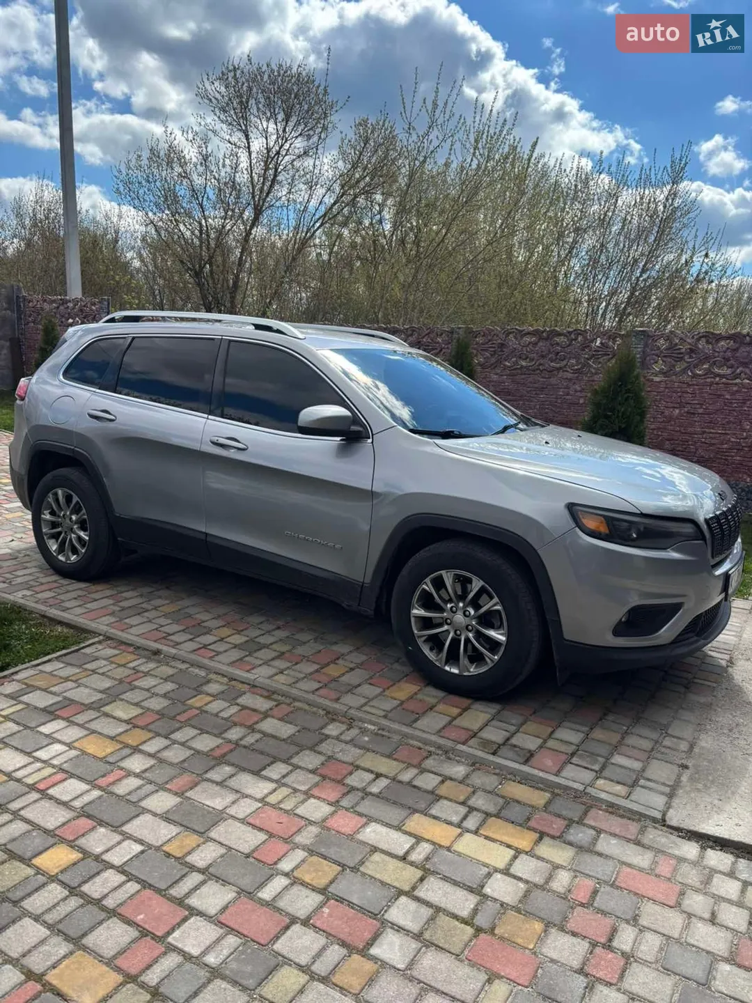 2018 Jeep Cherokee - фото 1