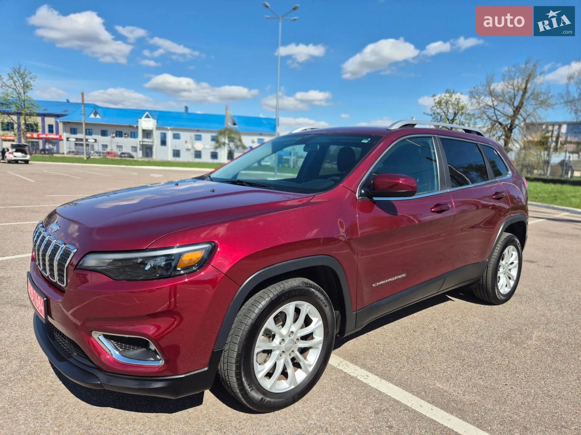 2019 Jeep Cherokee - фото 1