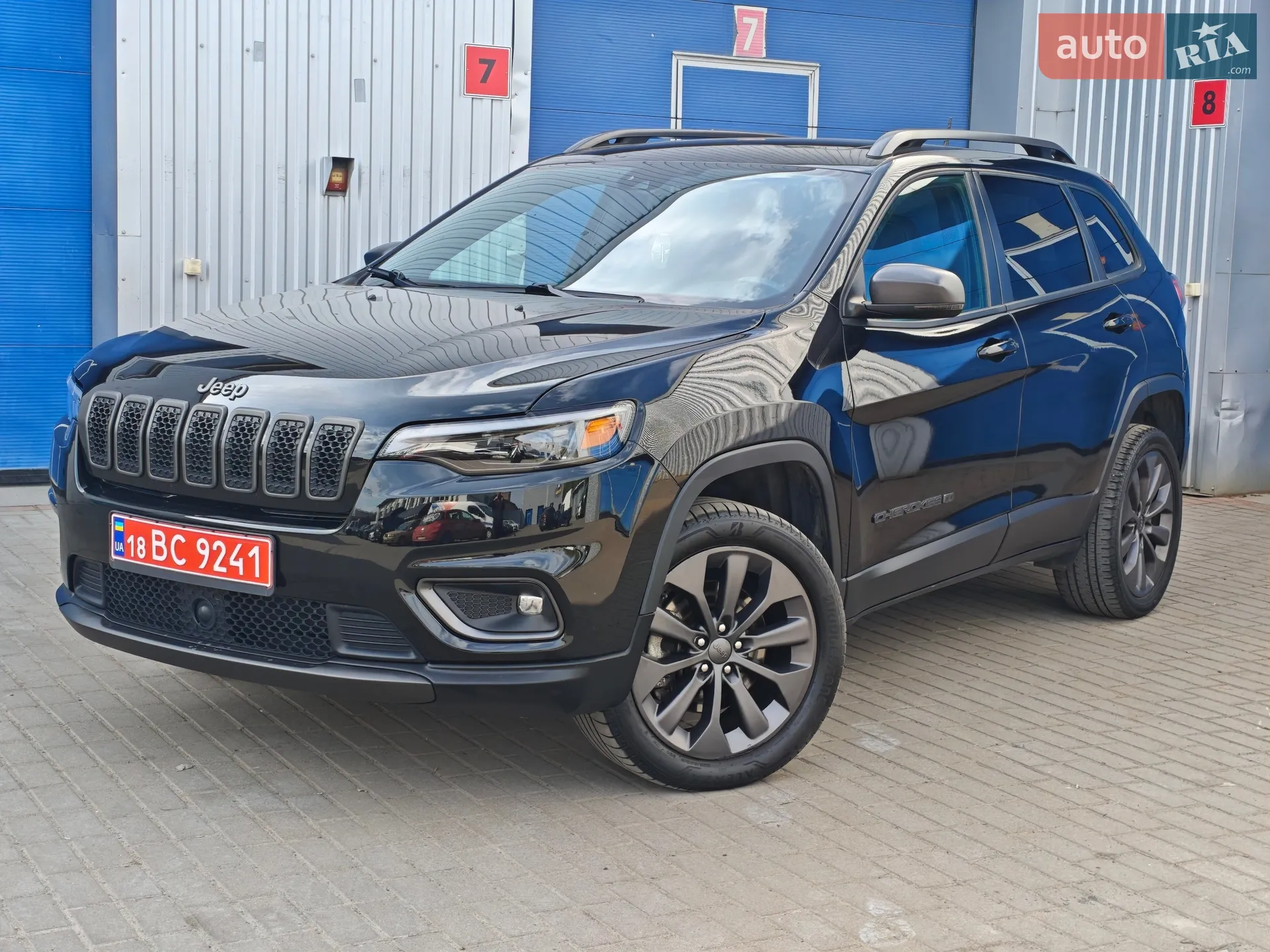 2020 Jeep Cherokee - мініатюра 4