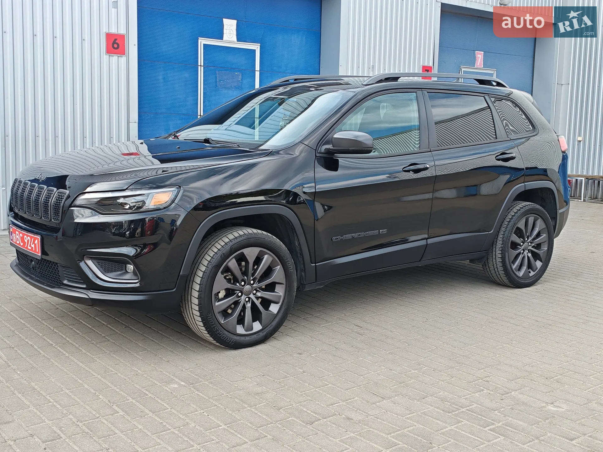 2020 Jeep Cherokee - мініатюра 35