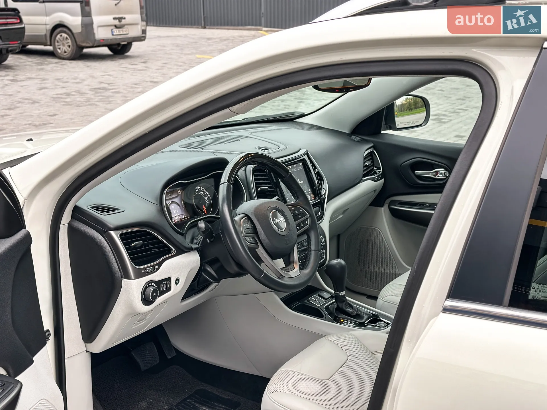 2018 Jeep Cherokee - мініатюра 46