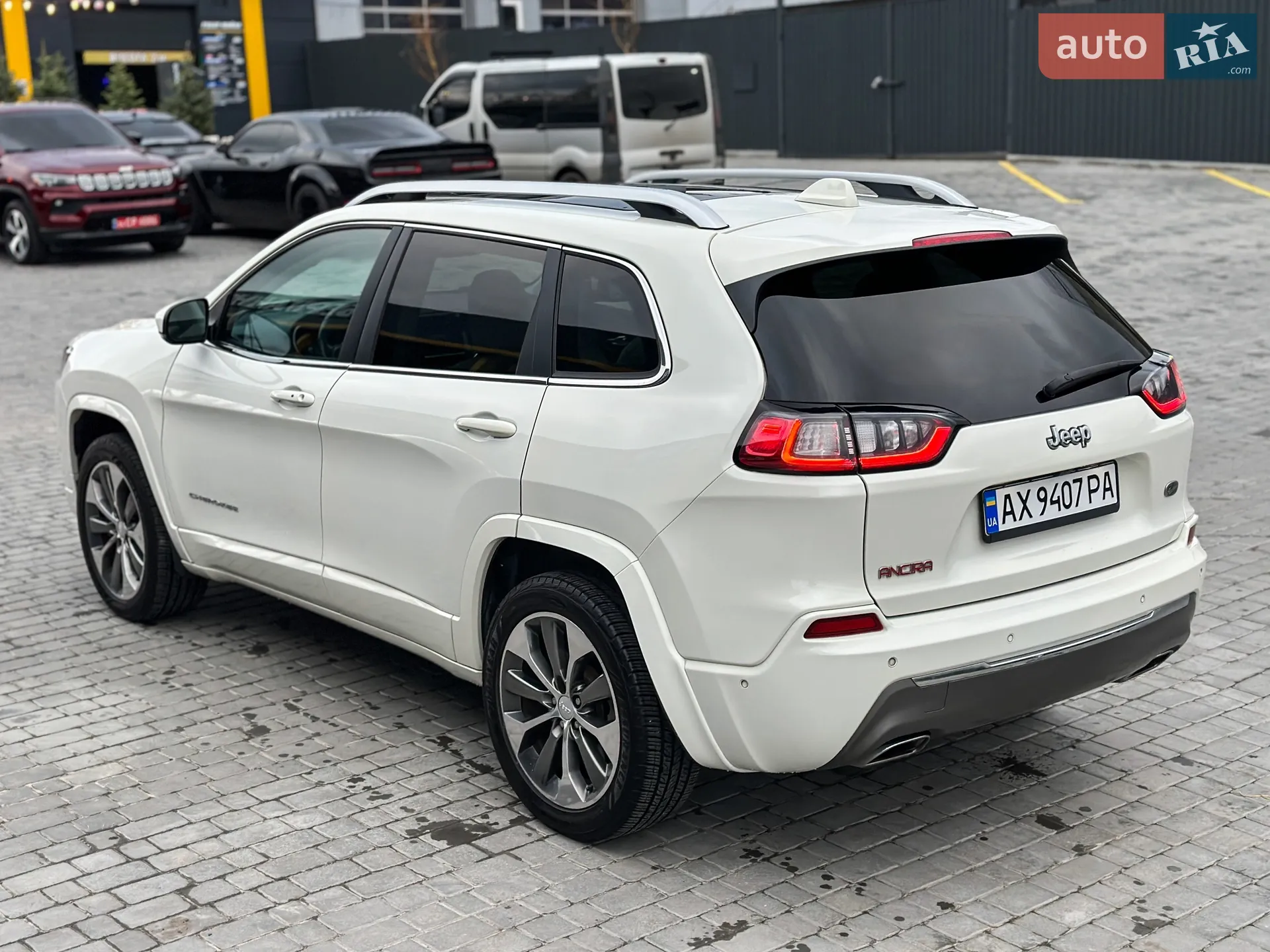 2018 Jeep Cherokee - мініатюра 32