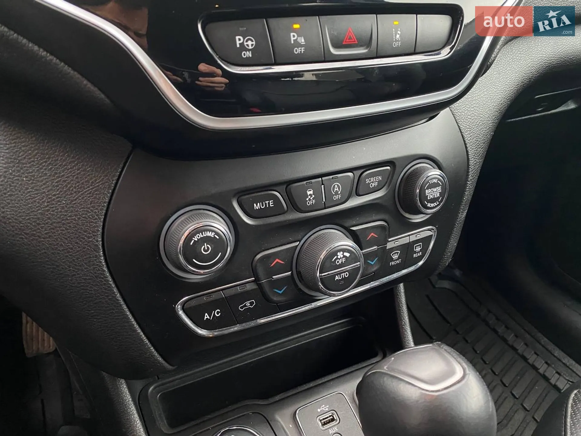 2018 Jeep Cherokee - мініатюра 17