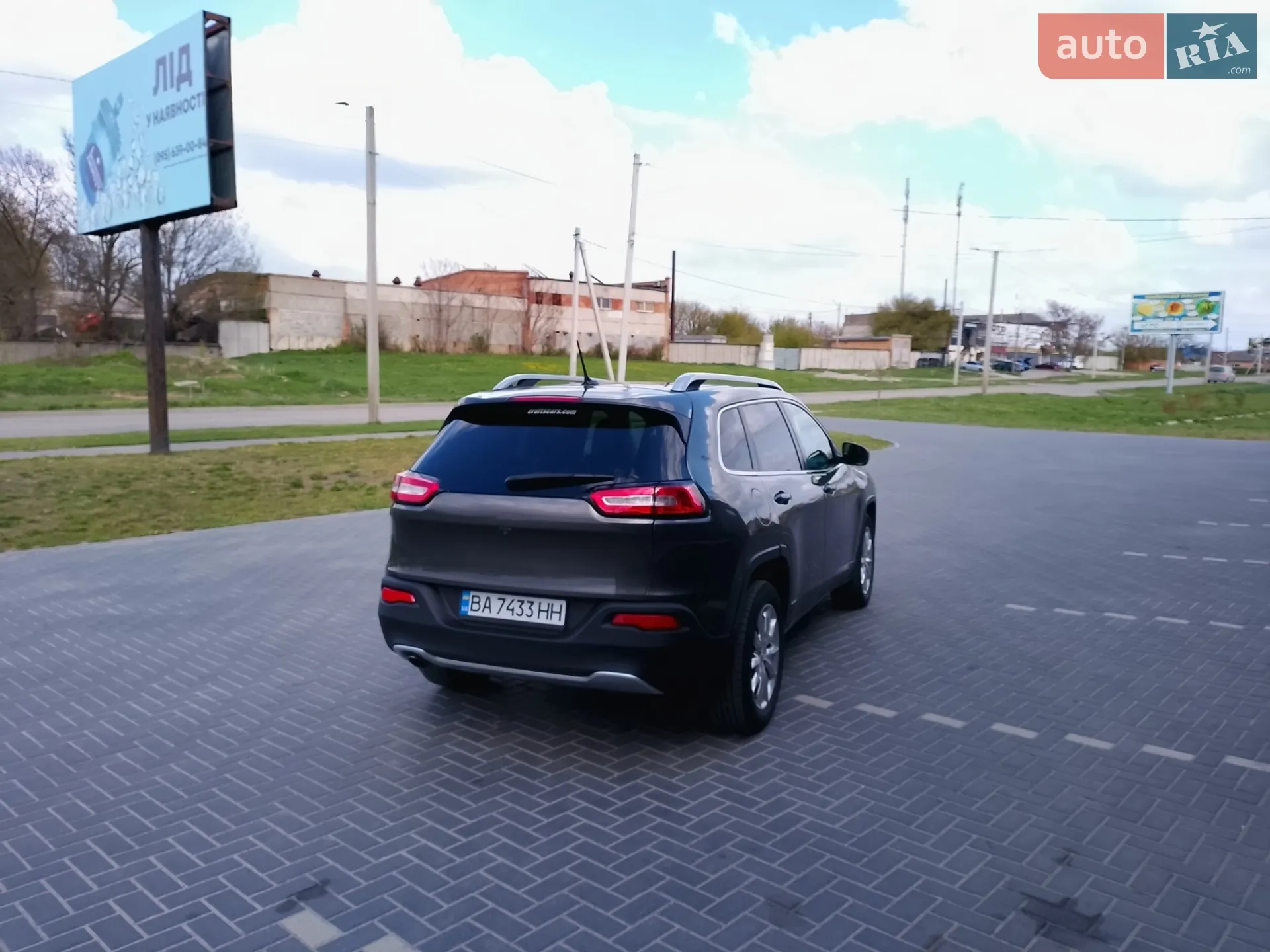 2015 Jeep Cherokee - мініатюра 8
