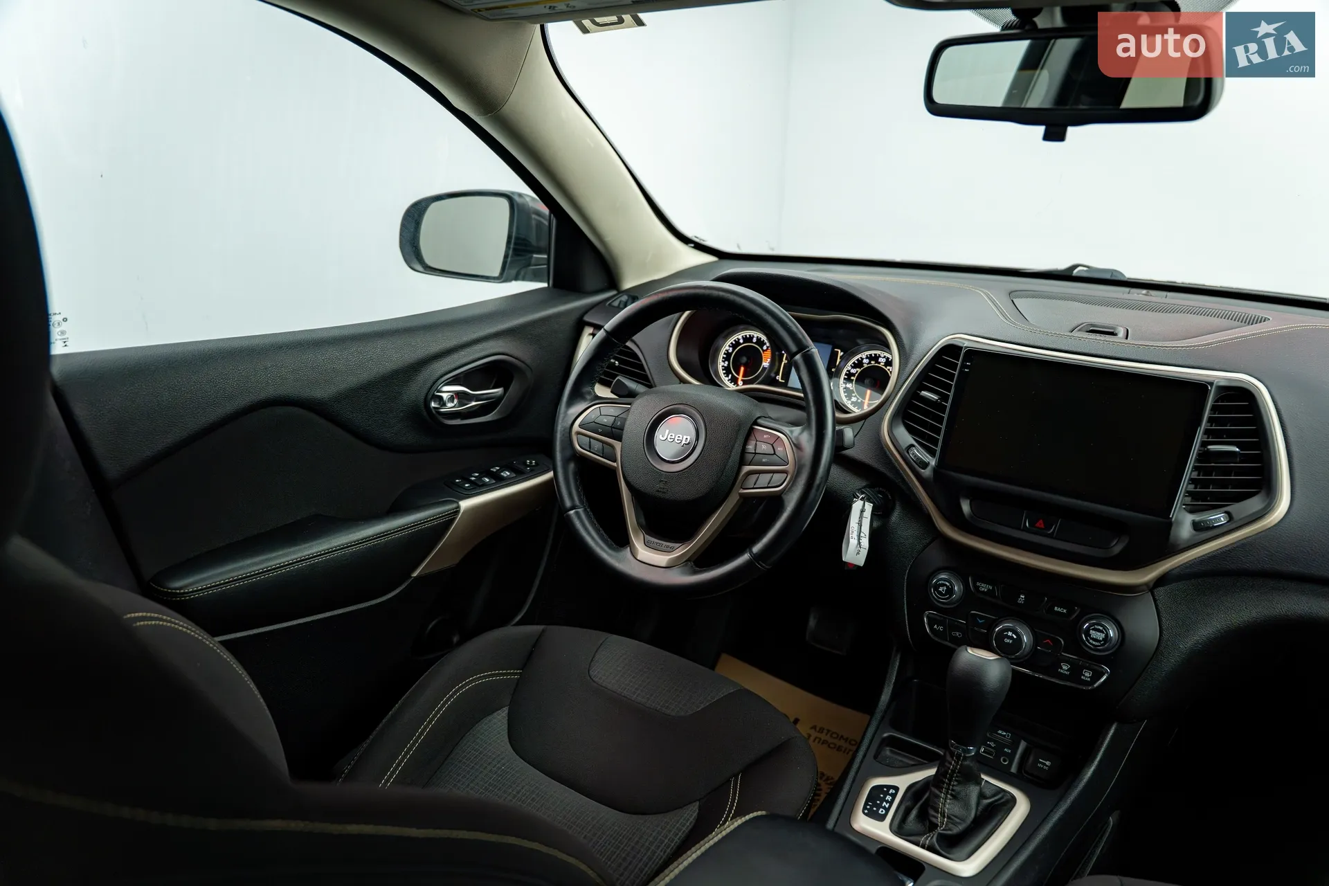 2017 Jeep Cherokee - мініатюра 11