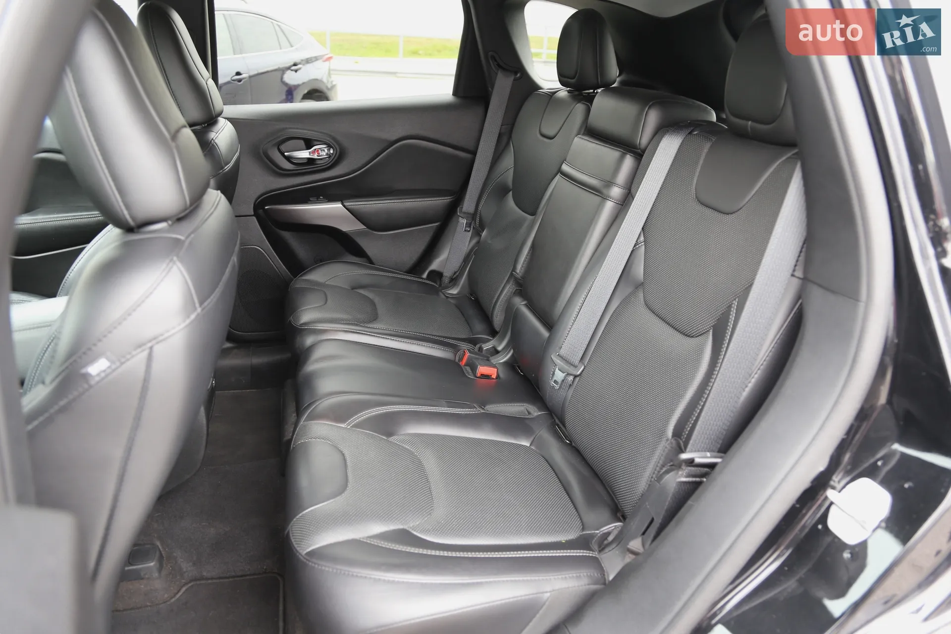 2018 Jeep Cherokee - мініатюра 10