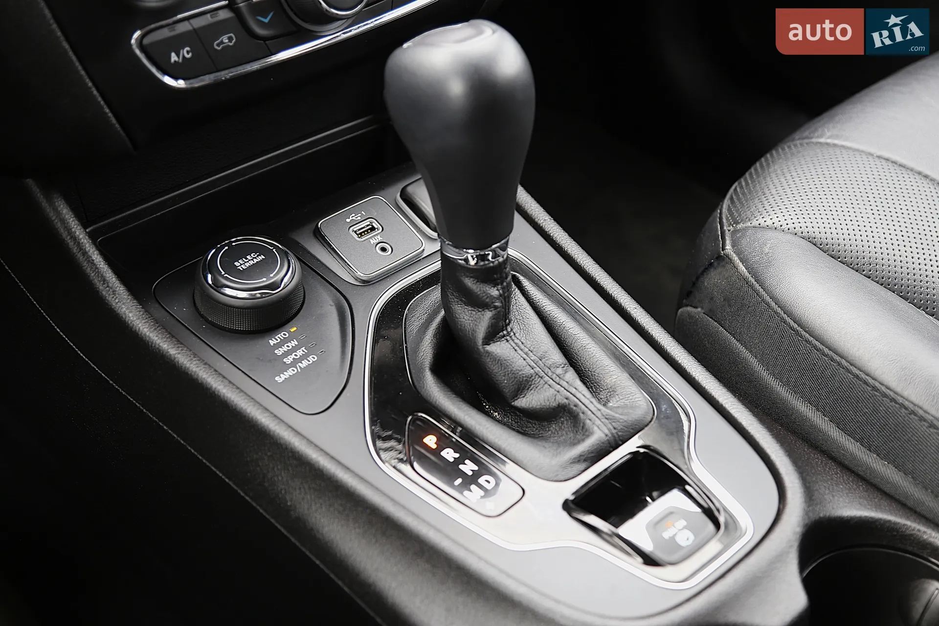 2018 Jeep Cherokee - мініатюра 24