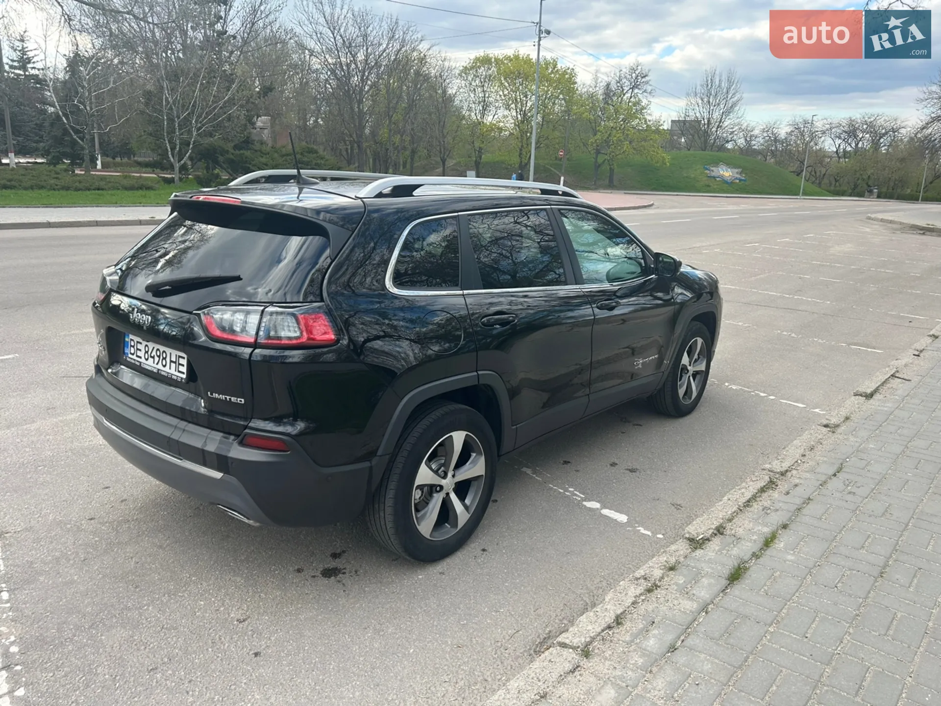 2020 Jeep Cherokee - мініатюра 5