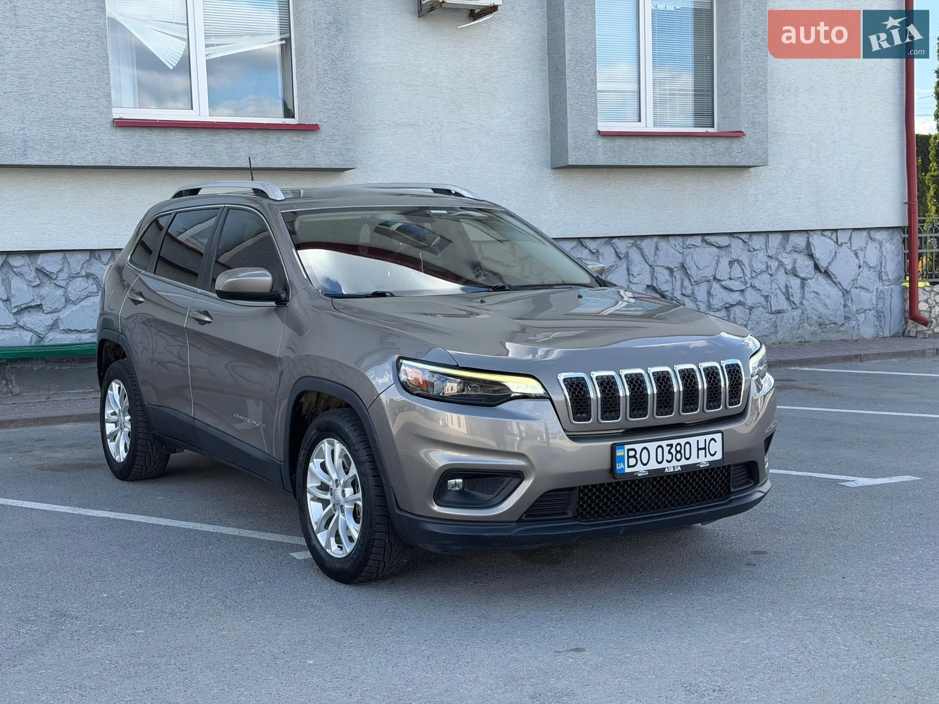 2019 Jeep Cherokee - мініатюра 9