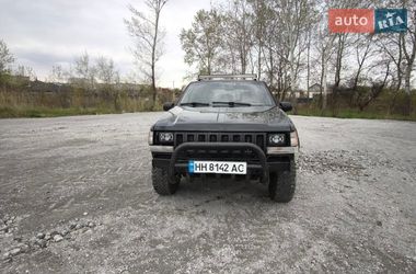 Внедорожник / Кроссовер Jeep Cherokee 1993 в Днепре