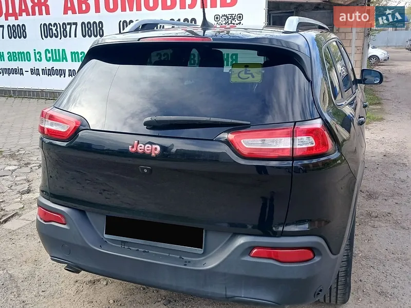 Jeep Cherokee 2018 VIN 1C4PJLCB1JD596272 фото оголошення 3 з 52