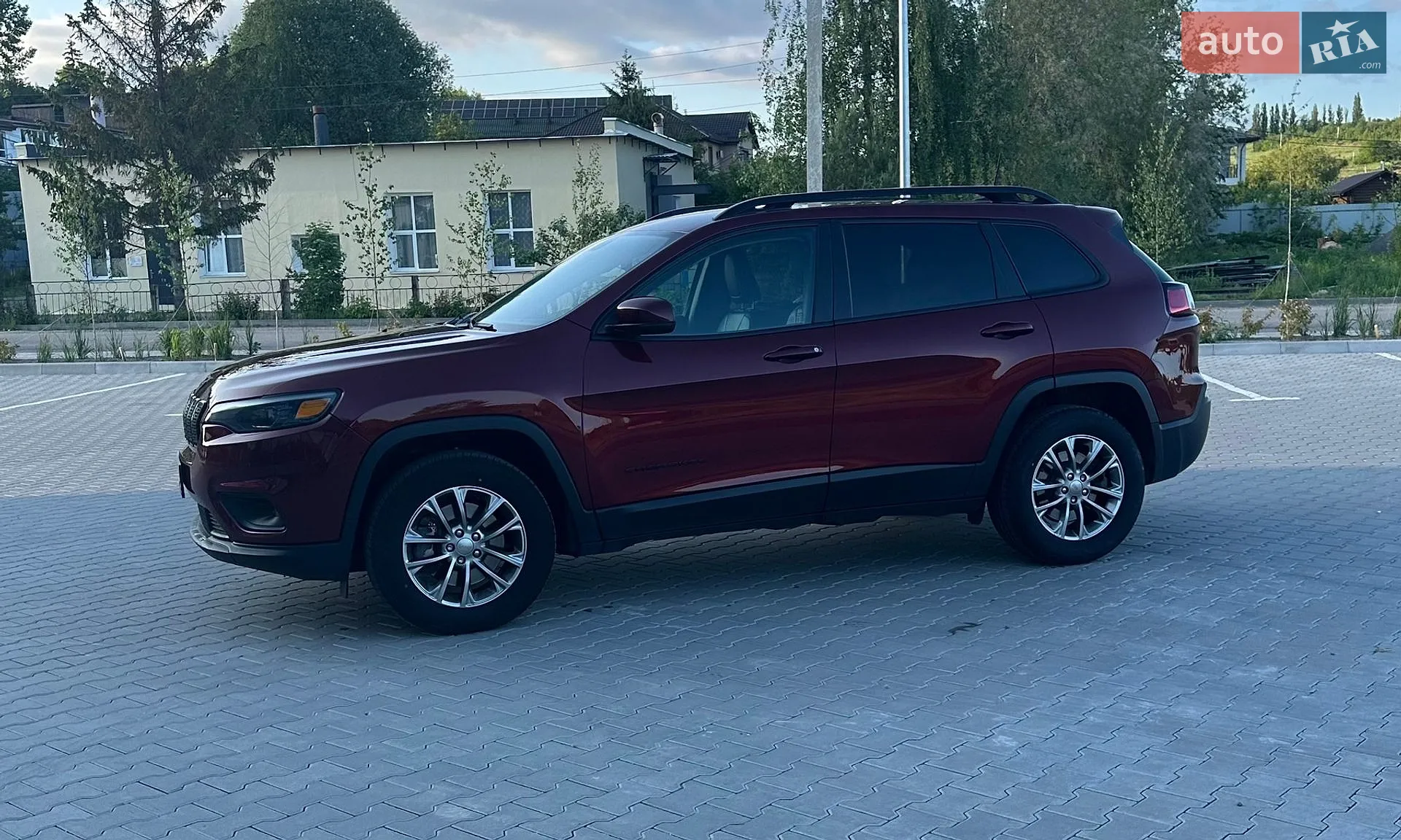 2018 Jeep Cherokee - мініатюра 2