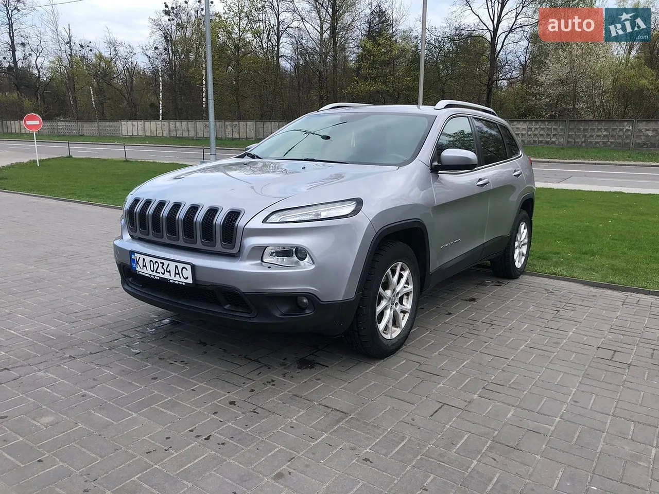 2017 Jeep Cherokee - мініатюра 19