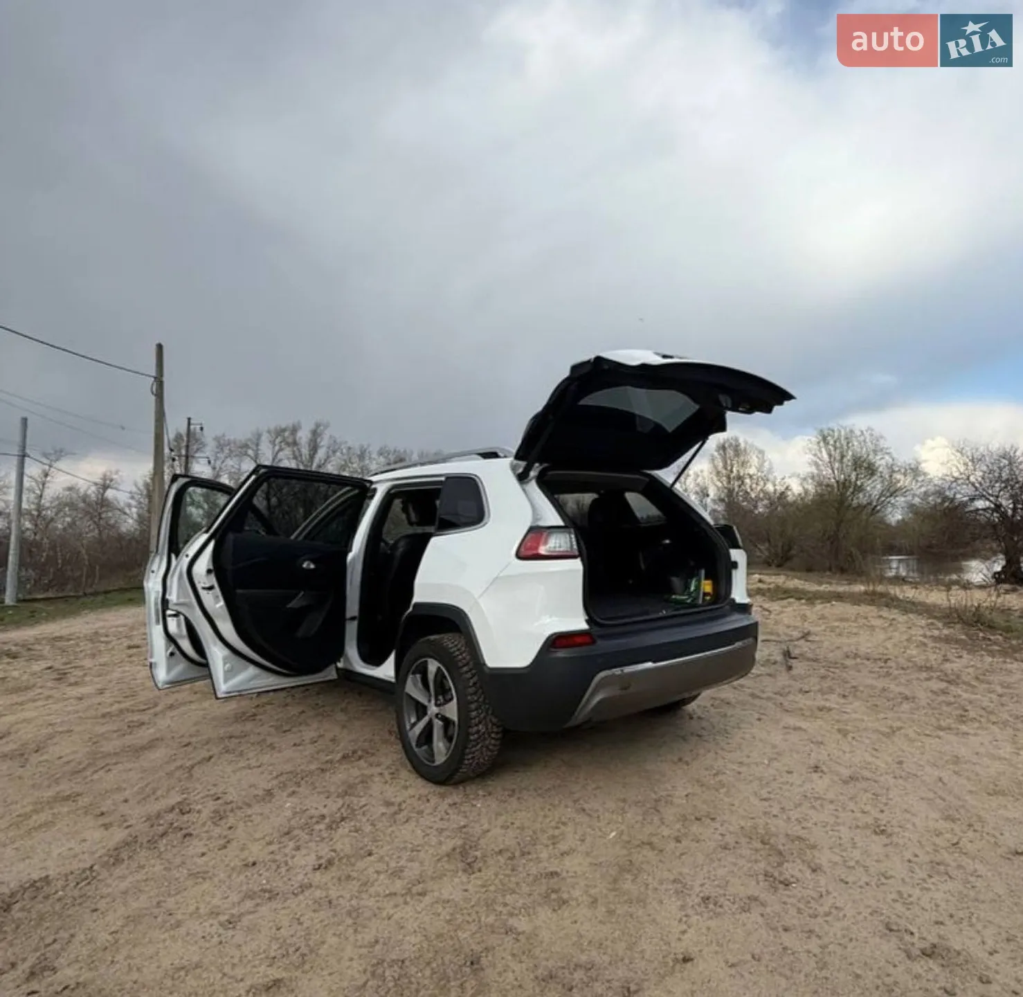 2018 Jeep Cherokee - мініатюра 19