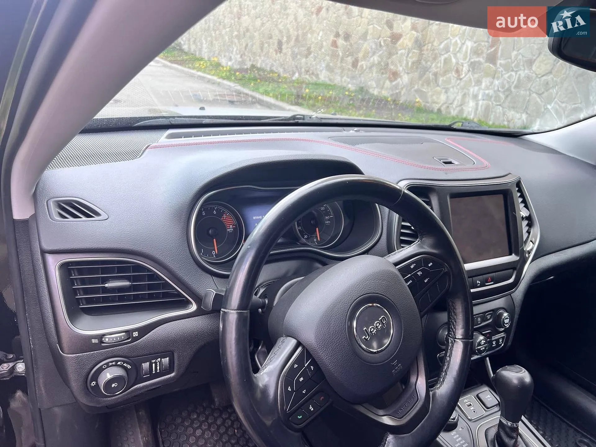 2019 Jeep Cherokee - мініатюра 14