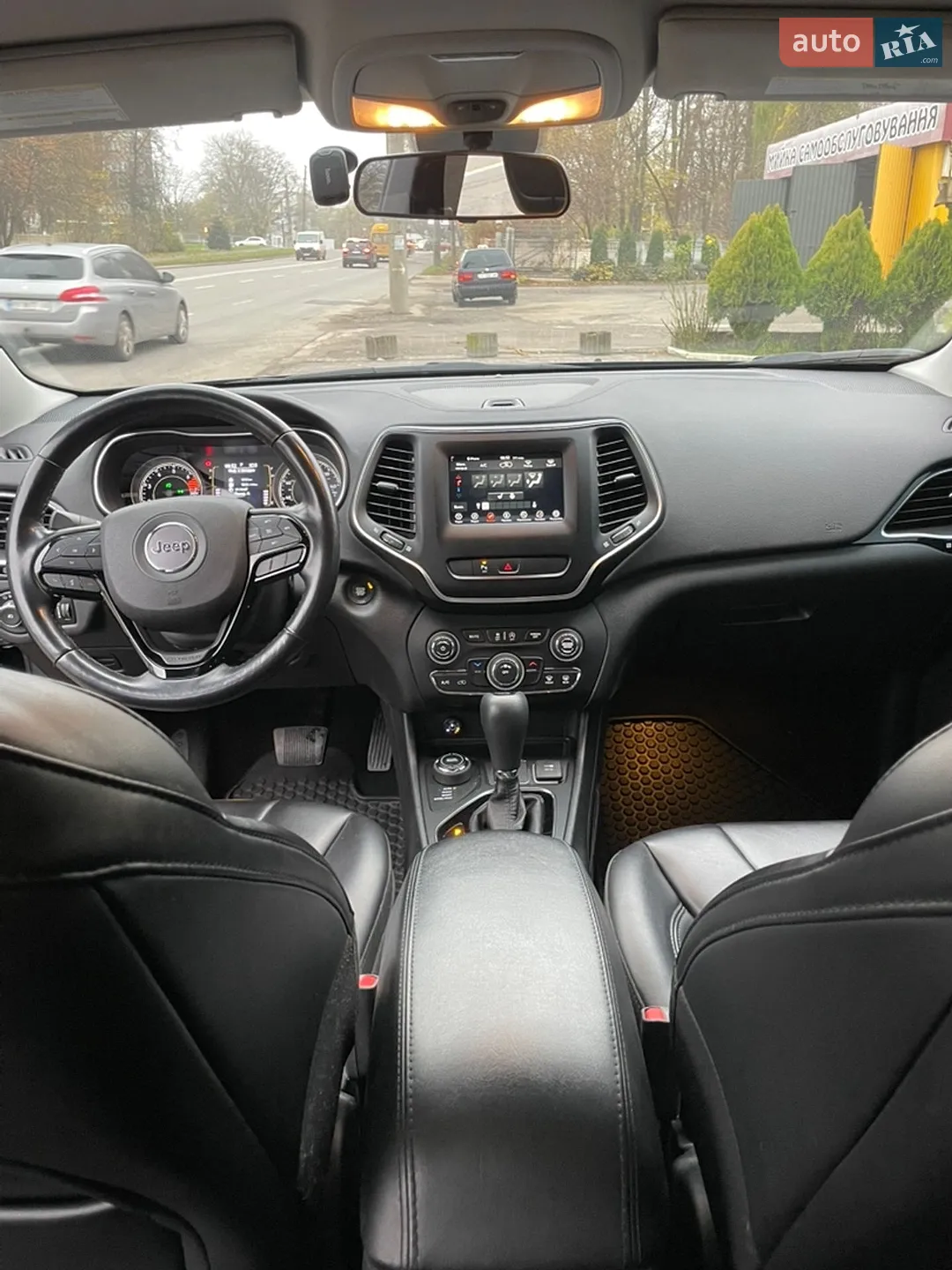 2020 Jeep Cherokee - мініатюра 13