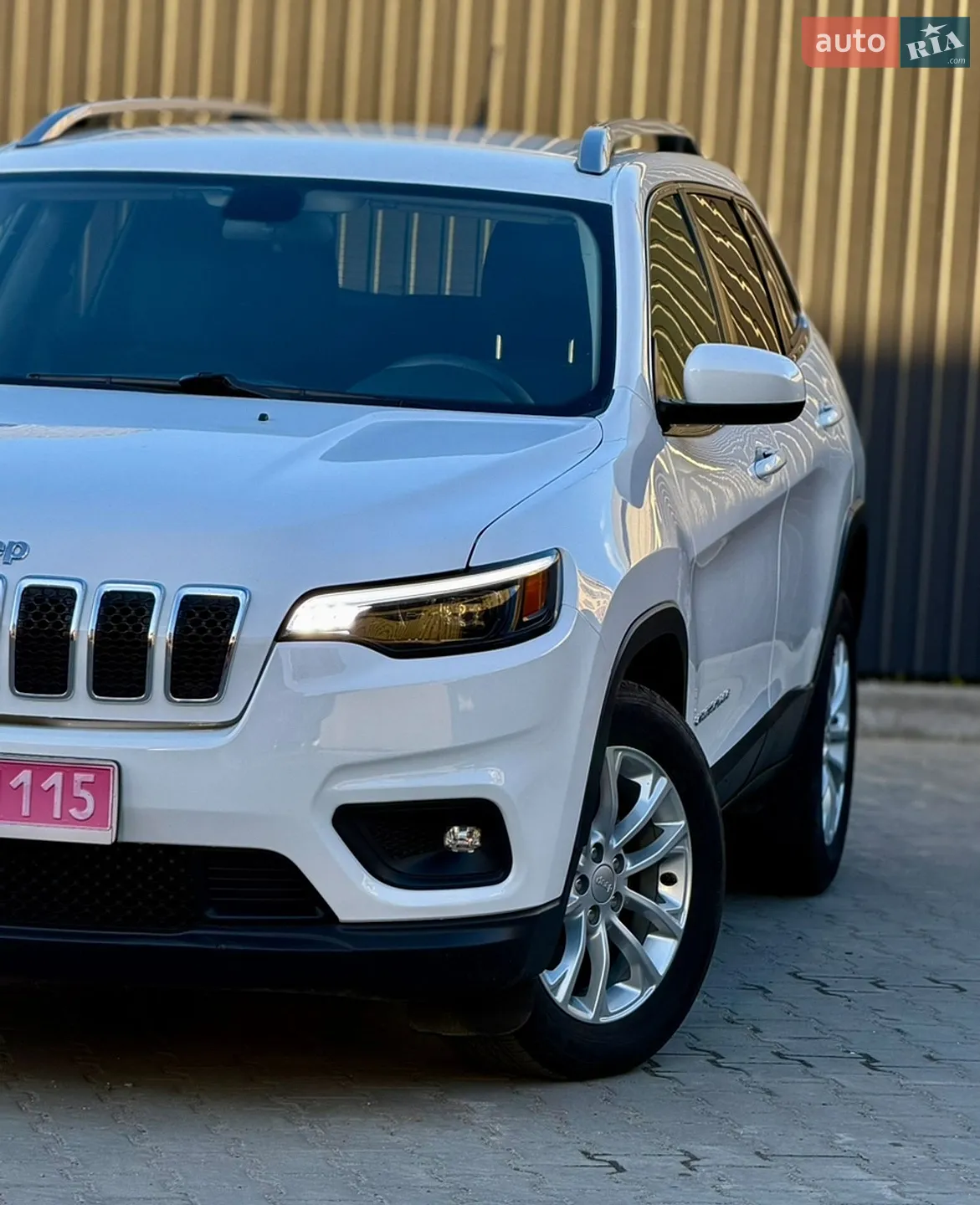 2019 Jeep Cherokee - мініатюра 4
