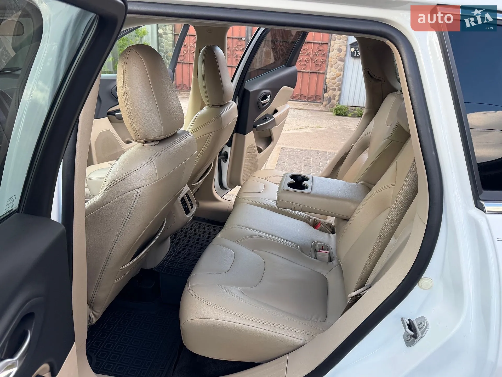 2018 Jeep Cherokee - мініатюра 24
