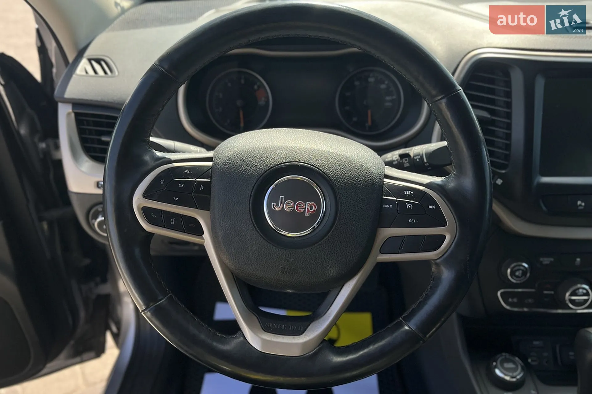 2017 Jeep Cherokee - мініатюра 18