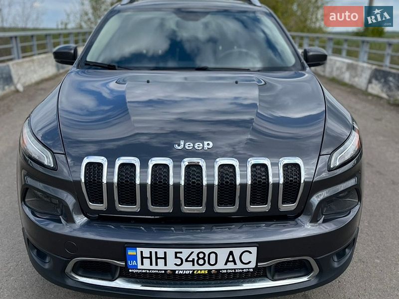 Внедорожник / Кроссовер Jeep Cherokee 2015 в Любашевке