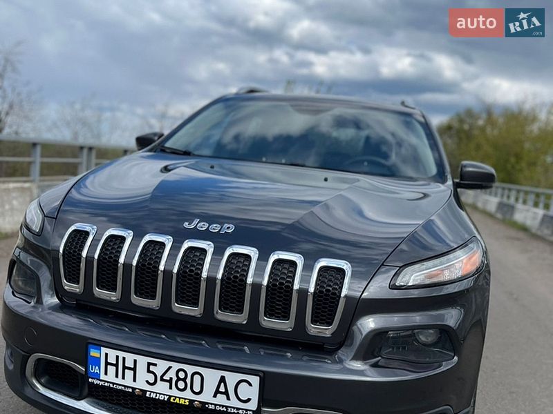 Внедорожник / Кроссовер Jeep Cherokee 2015 в Любашевке