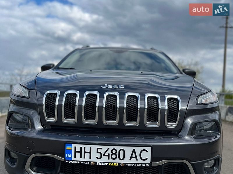 Внедорожник / Кроссовер Jeep Cherokee 2015 в Любашевке