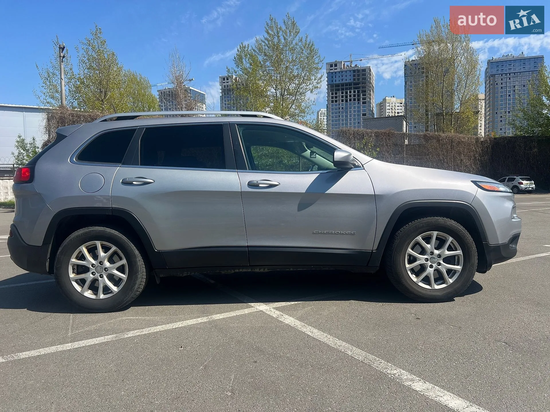 2017 Jeep Cherokee - мініатюра 6
