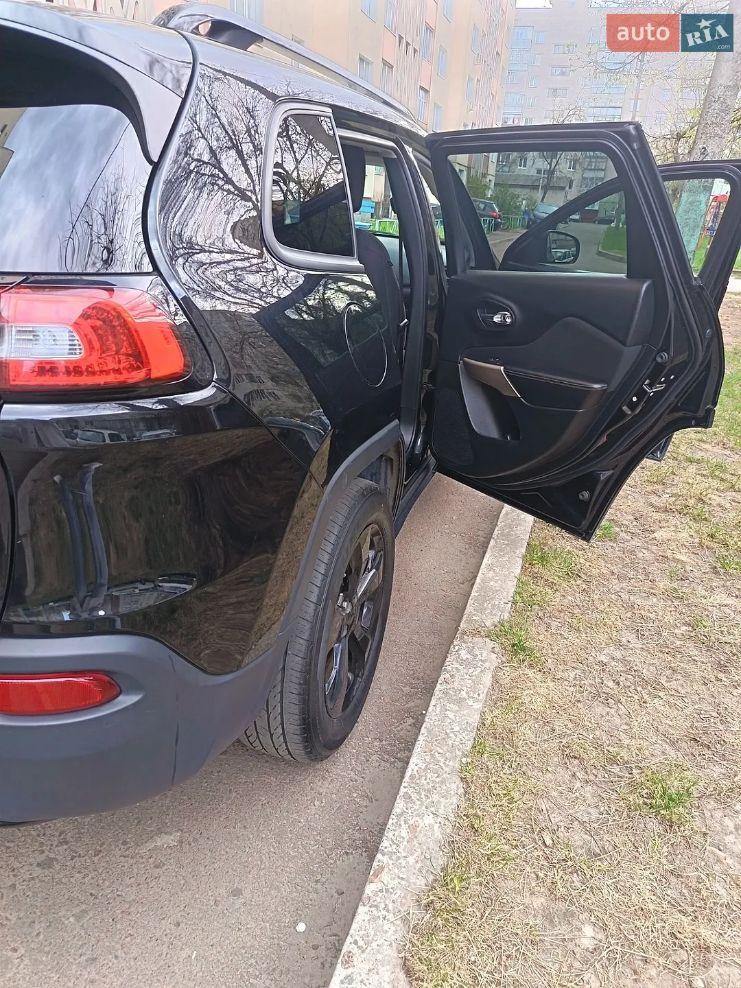 2017 Jeep Cherokee - мініатюра 5