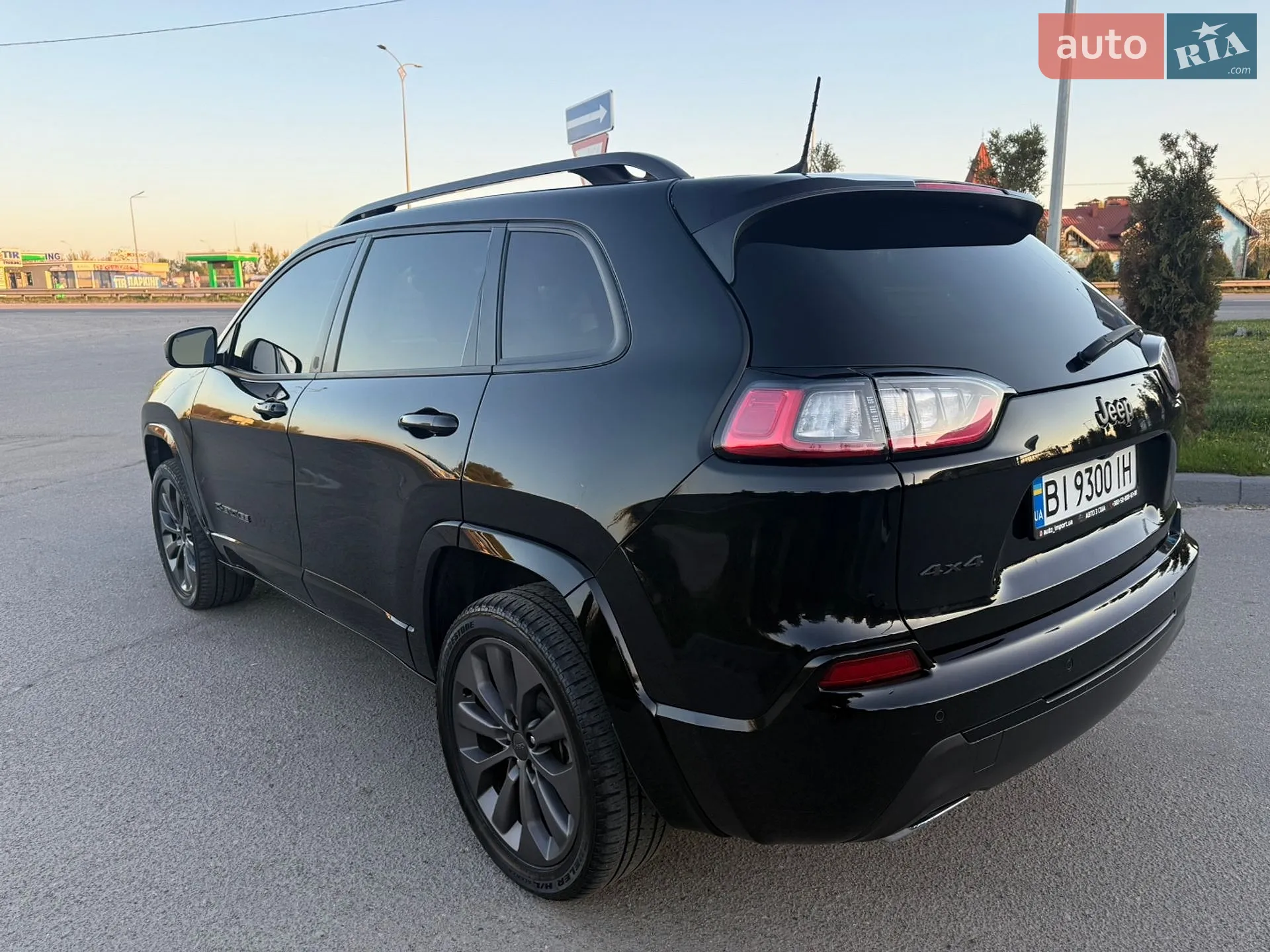 2020 Jeep Cherokee - мініатюра 7