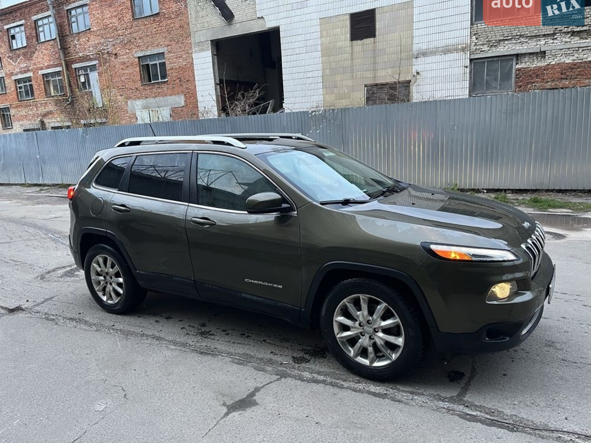 2014 Jeep Cherokee - мініатюра 2