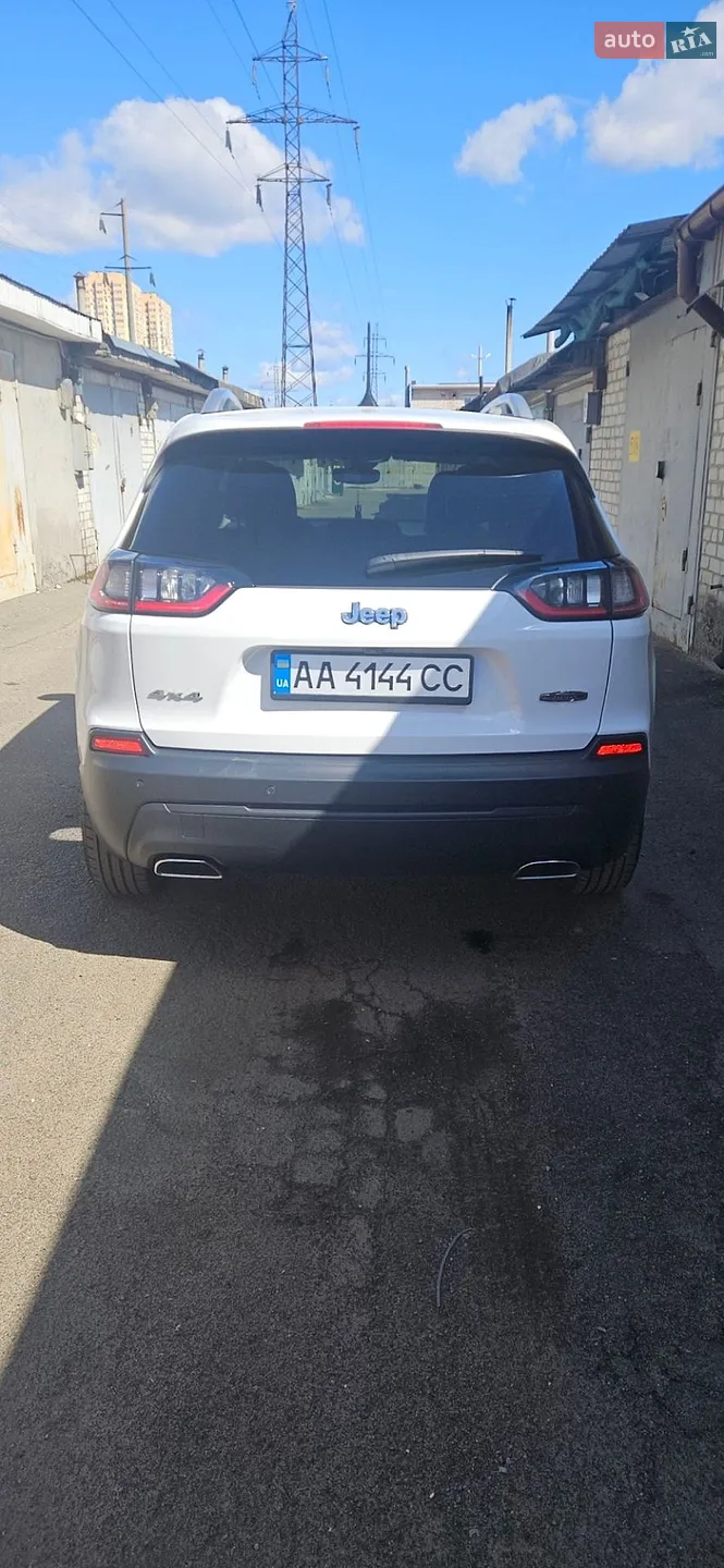 2020 Jeep Cherokee - мініатюра 4