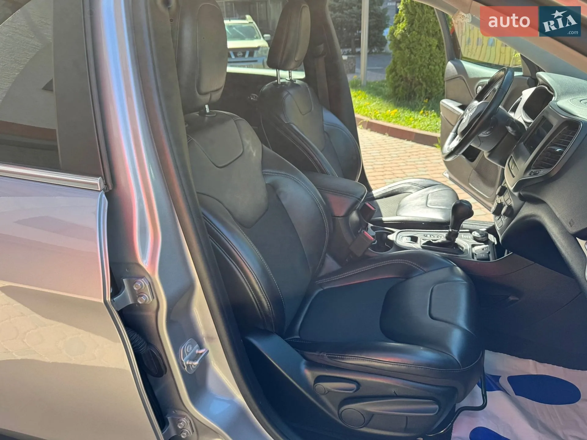 2018 Jeep Cherokee - мініатюра 143