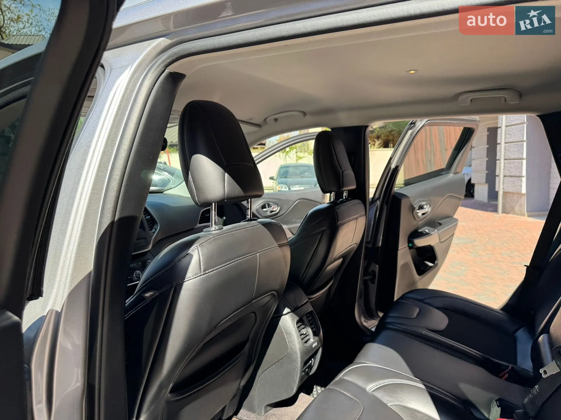 2018 Jeep Cherokee - мініатюра 162