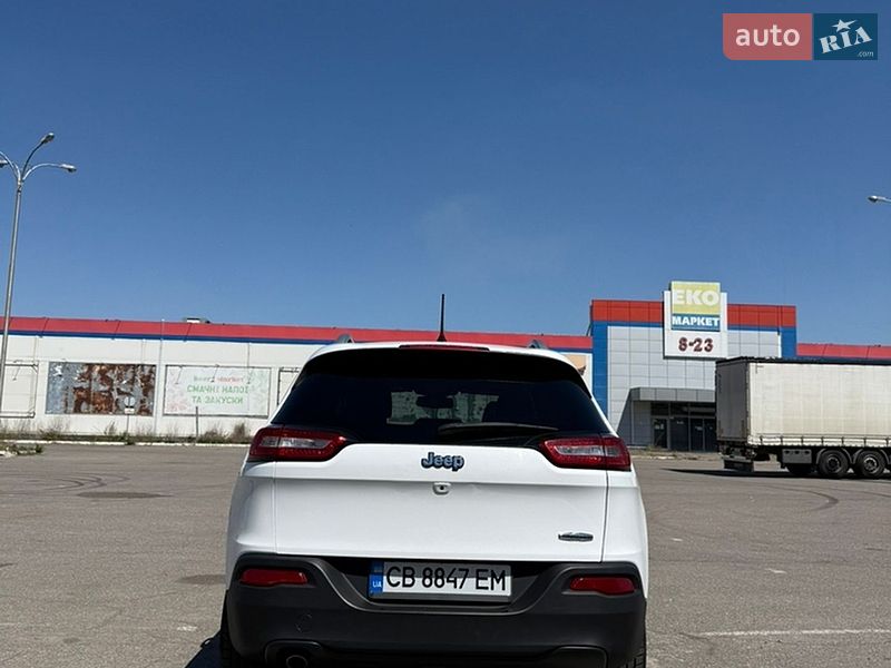 Внедорожник / Кроссовер Jeep Cherokee 2017 в Чернигове