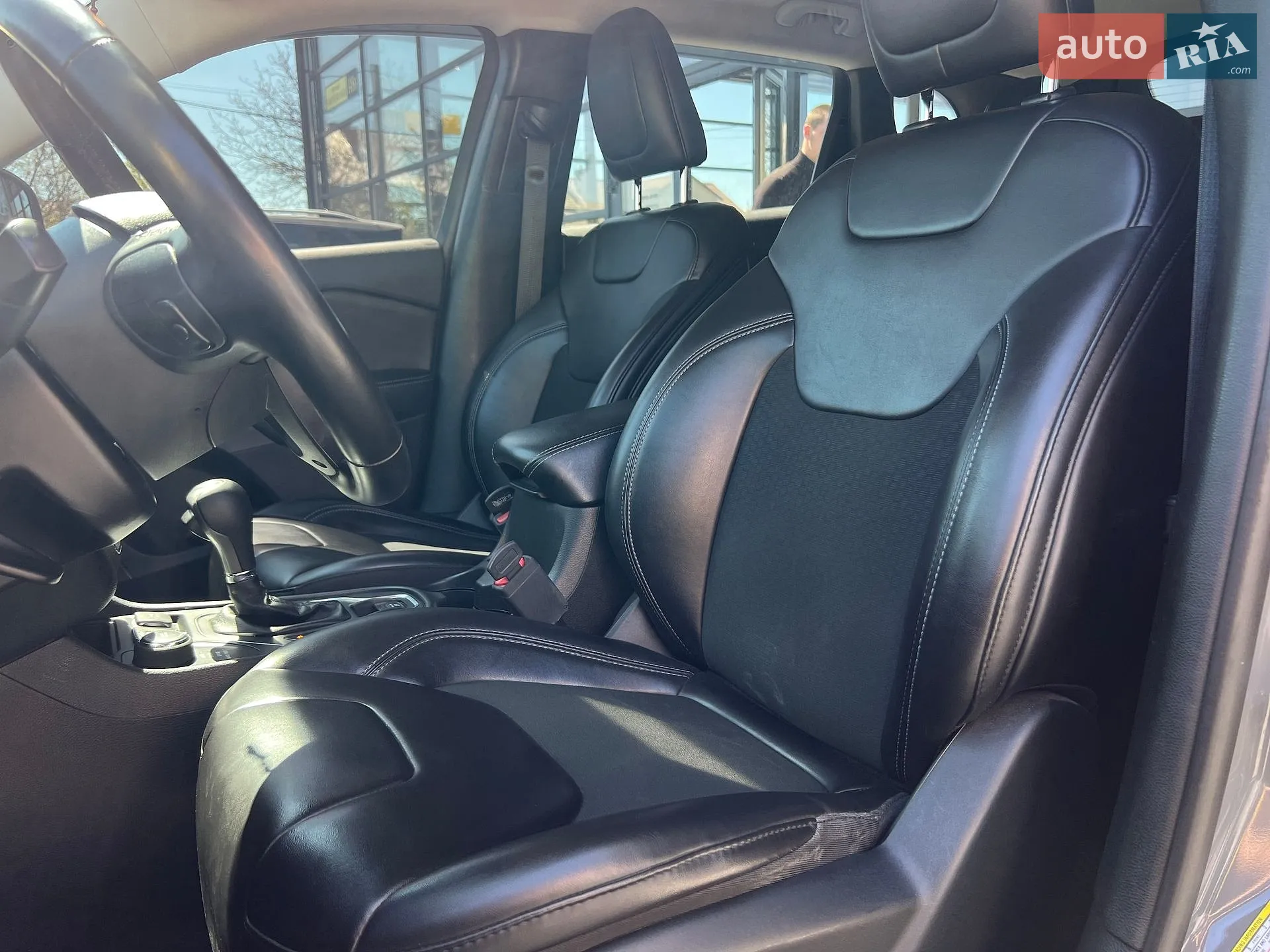 2019 Jeep Cherokee - мініатюра 10