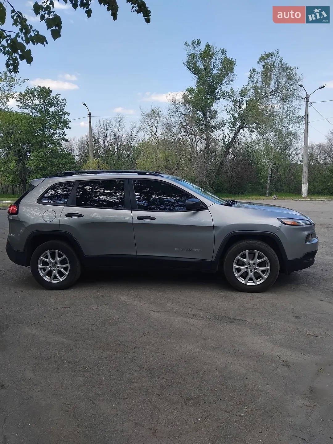 2016 Jeep Cherokee - мініатюра 4