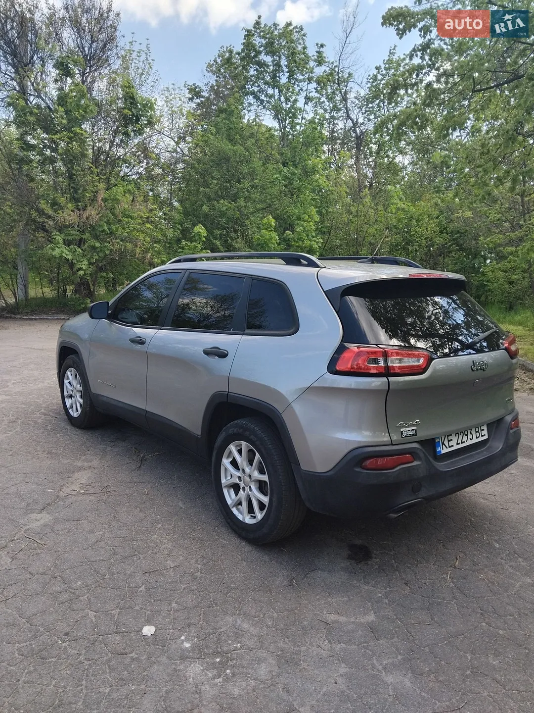 2016 Jeep Cherokee - мініатюра 6