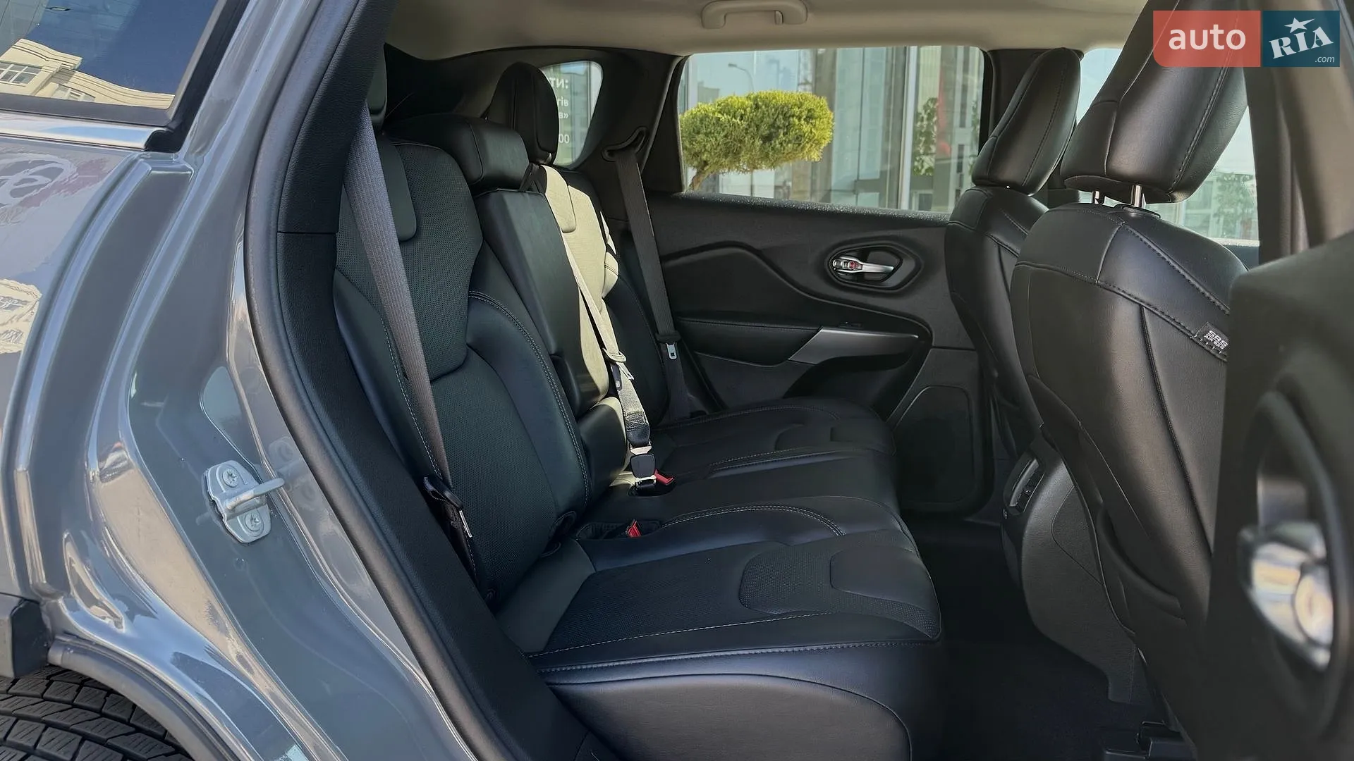 2021 Jeep Cherokee - мініатюра 15