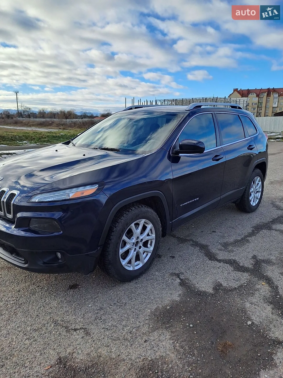 2015 Jeep Cherokee - мініатюра 2